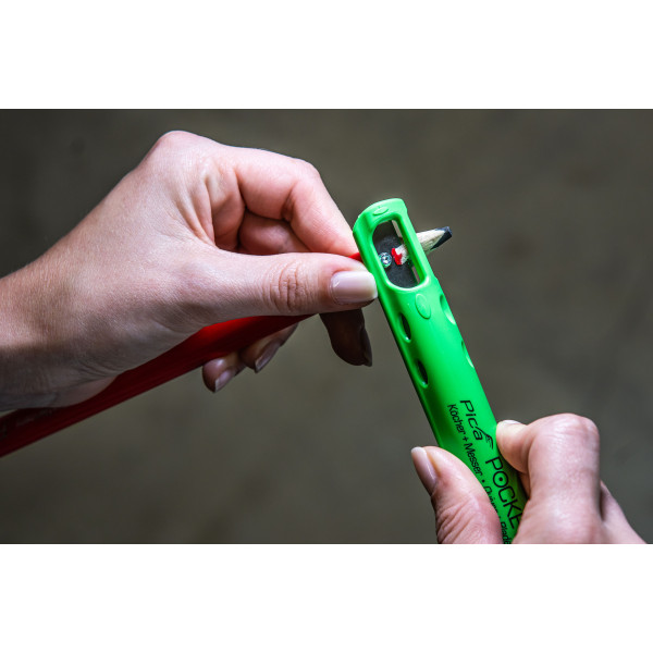 Набор карандаш PICA CLASSIC 541 с точилкой-держателем Quiver & Blade